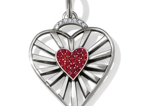 Vibrant Heart Amulet Online